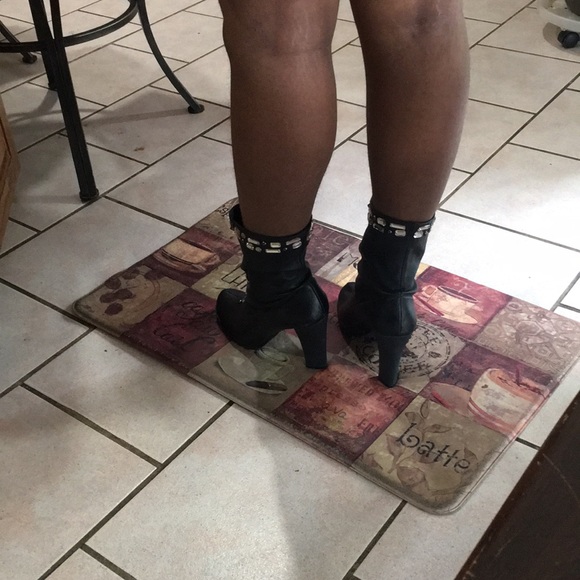 Boots/rhinestones - Picture 3 of 3